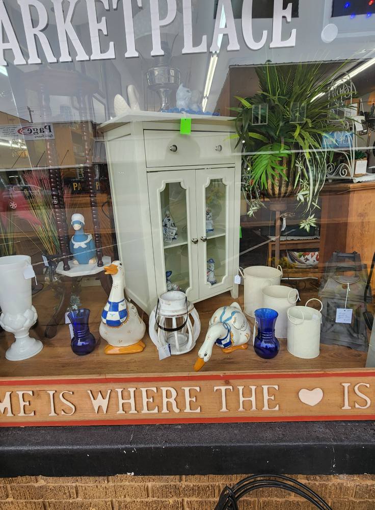 Rusty Rooster Marketplace