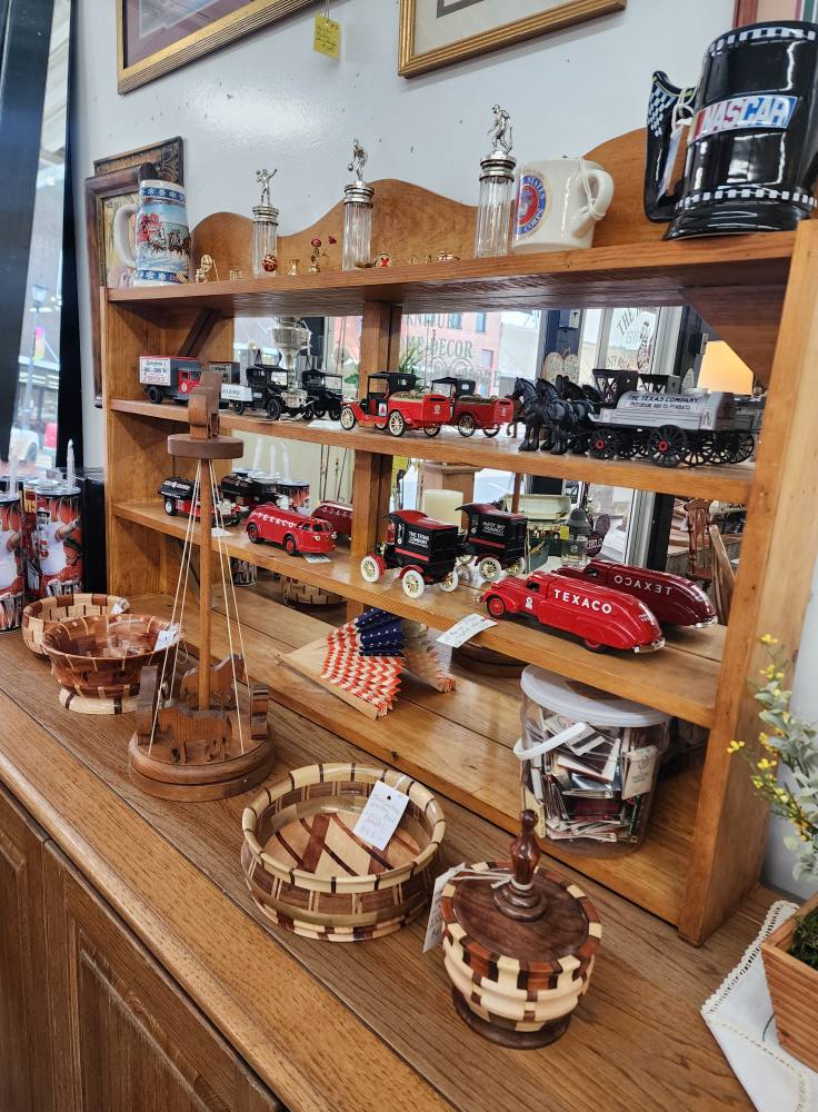 Rusty Rooster Marketplace