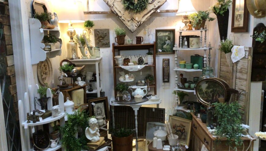 Freakin’Antiquin’ Antique Mall