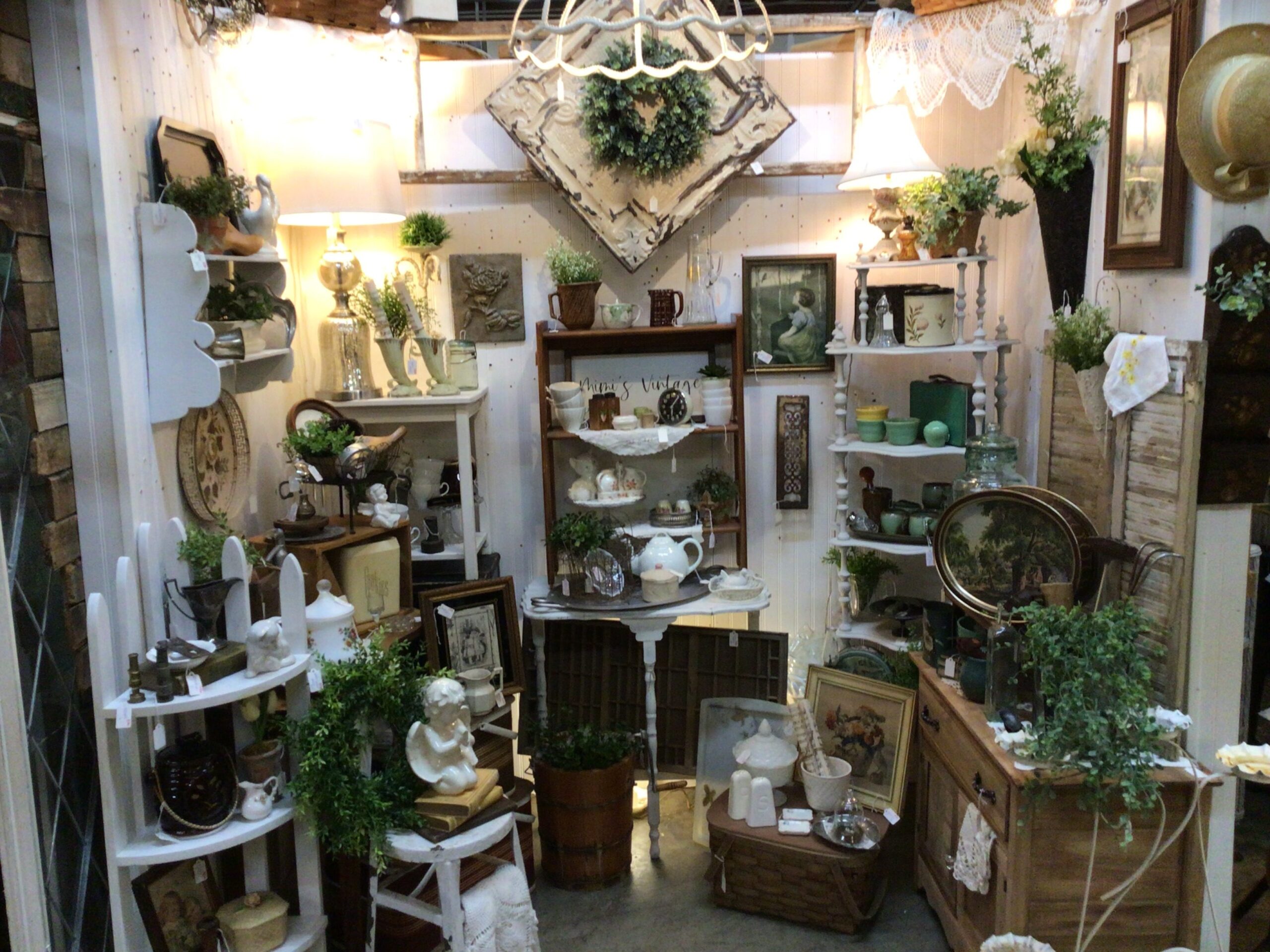 Freakin’Antiquin’ Antique Mall