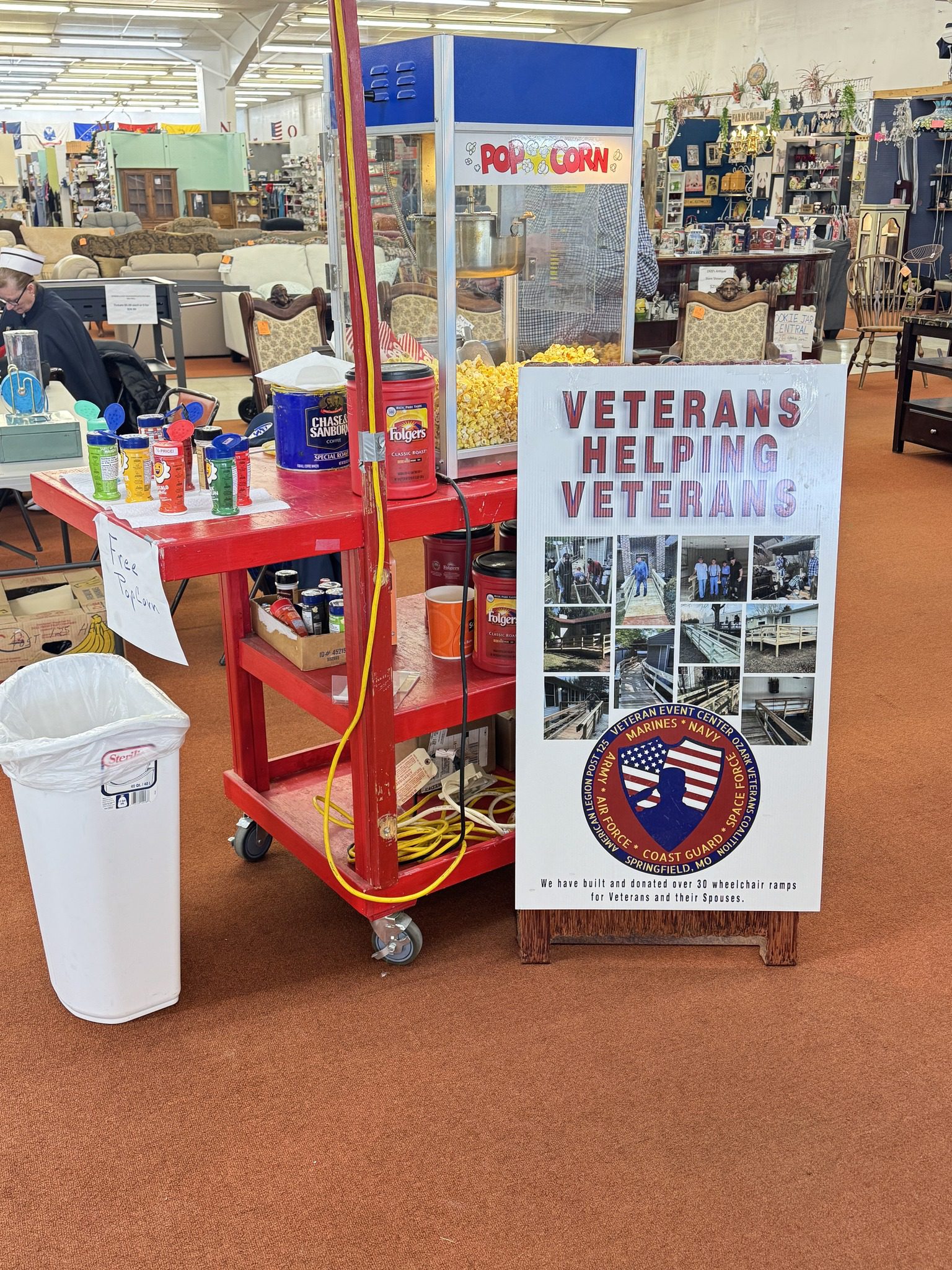 Mikes Unique Collectable and Antique Flea Market