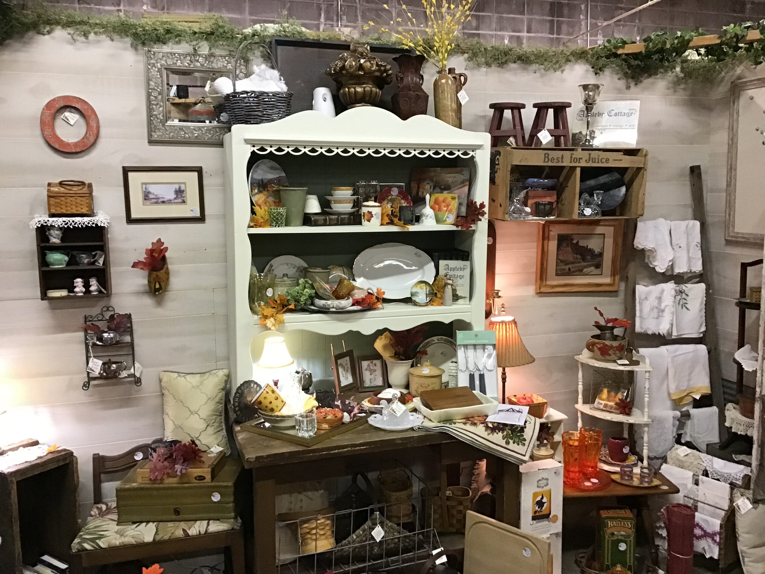 Freakin’Antiquin’ Antique Mall