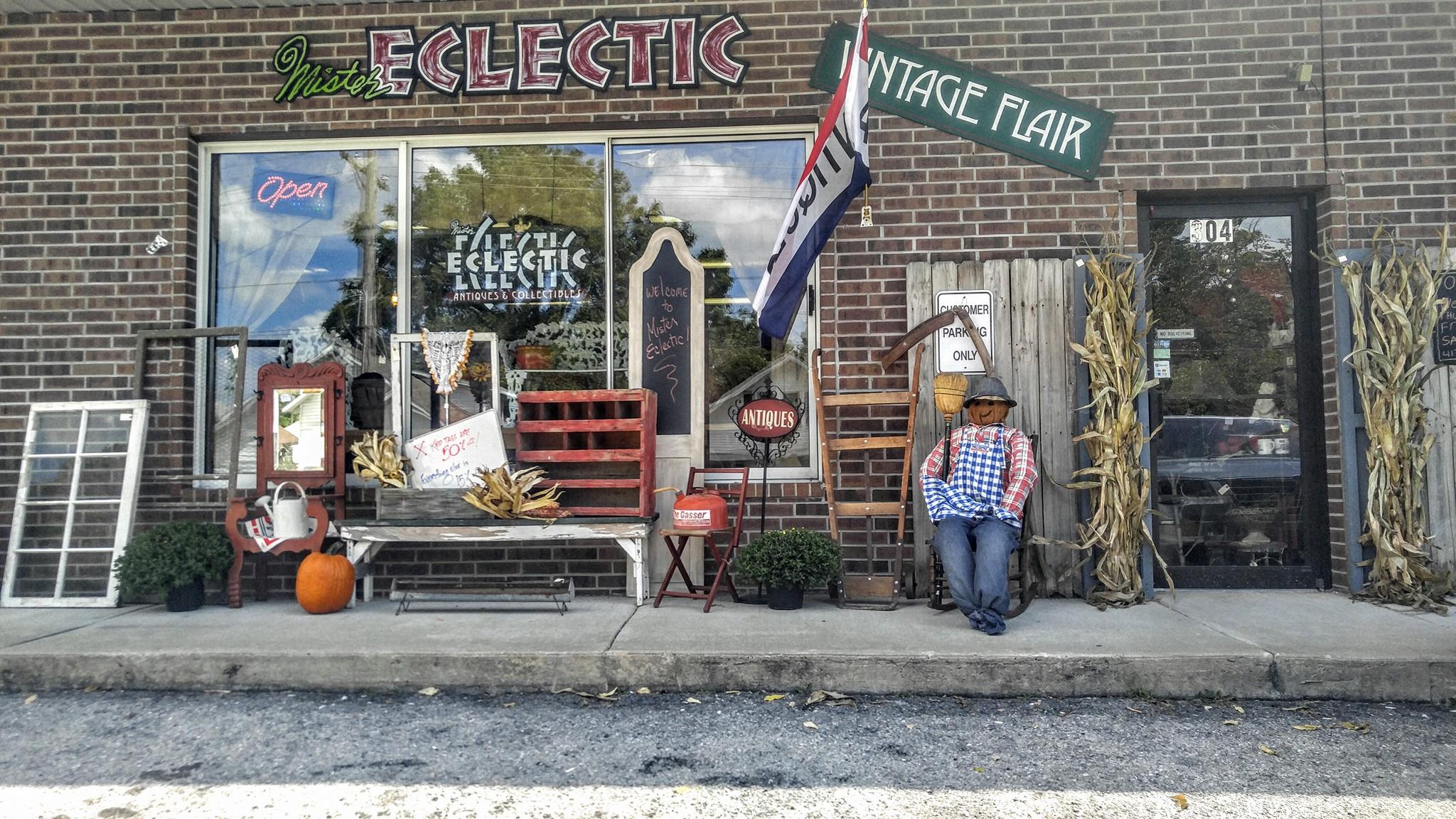 Mister Eclectic Vintage & Decor
