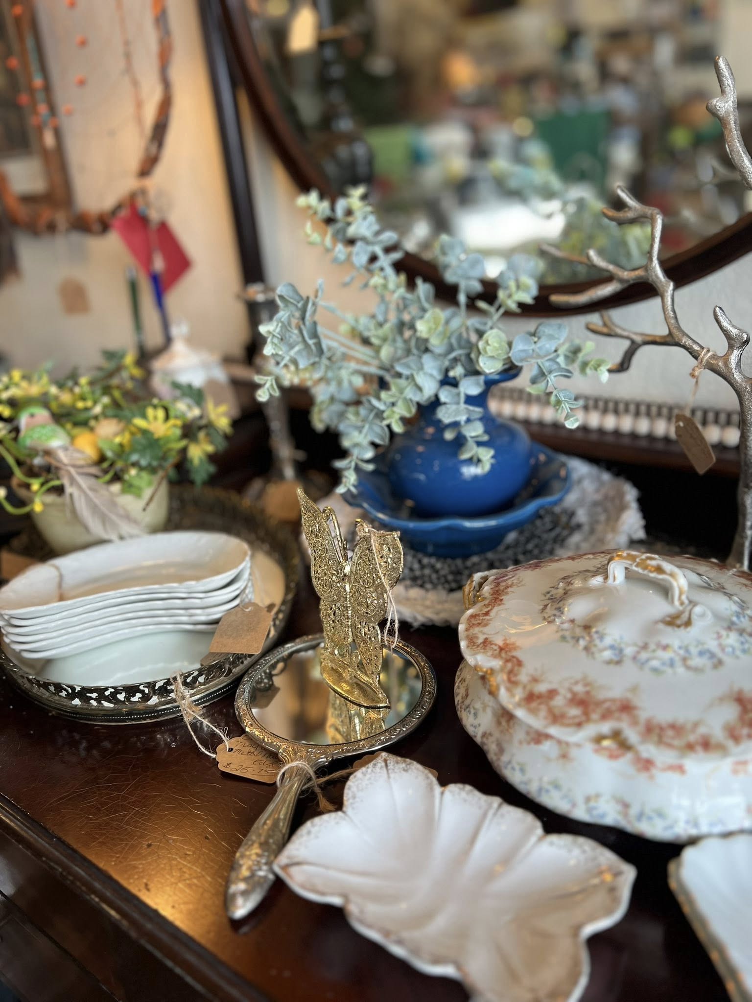 Dark Horse Antiques and Design