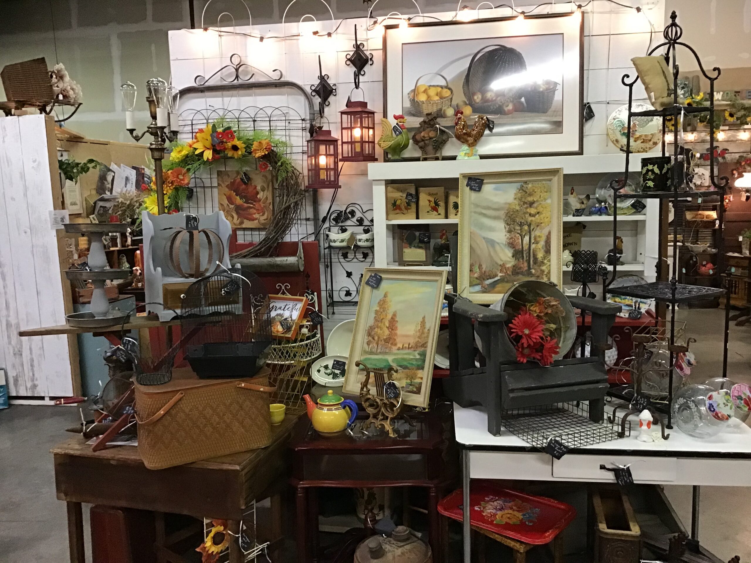 Freakin’Antiquin’ Antique Mall