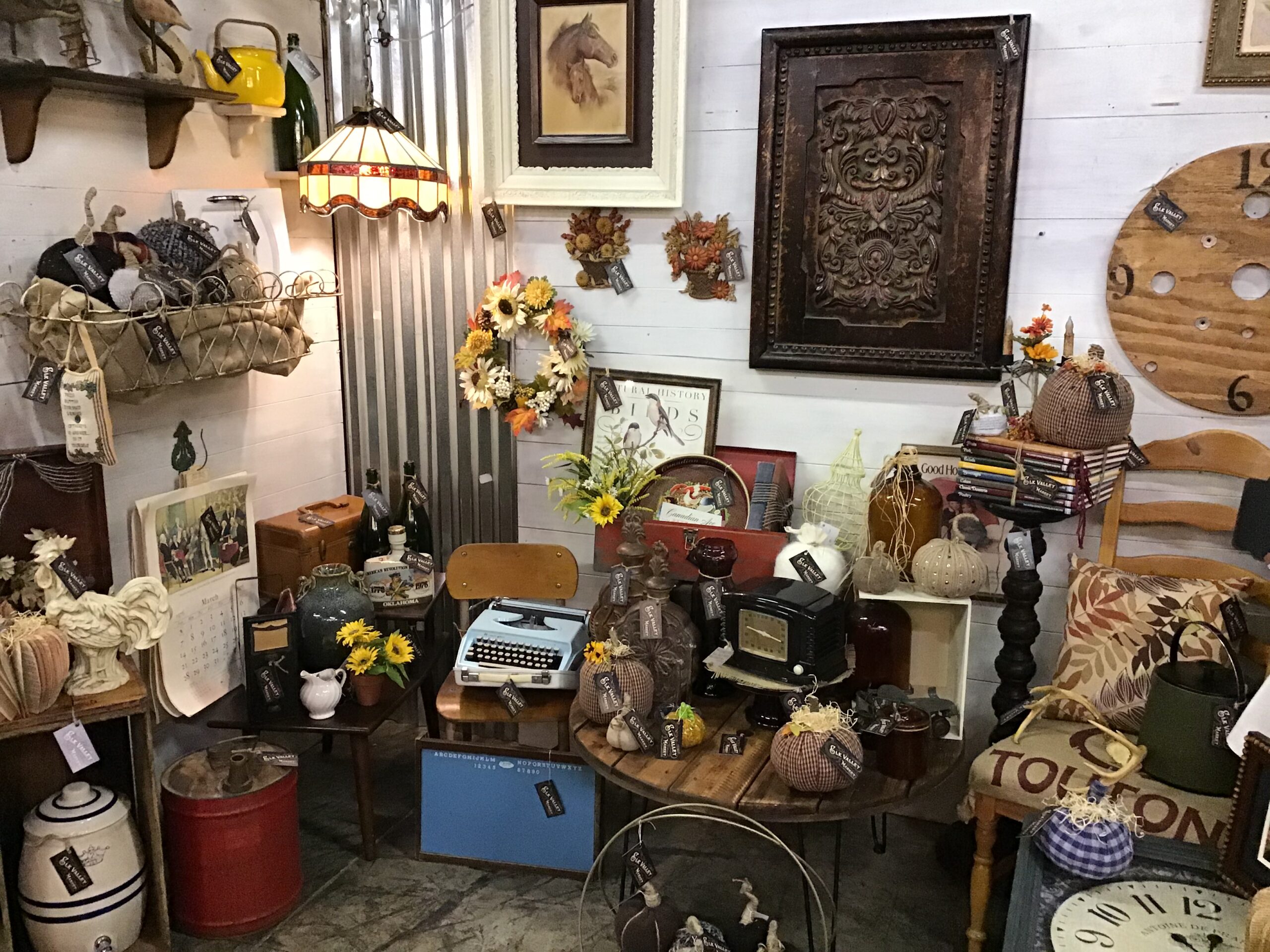 Freakin’Antiquin’ Antique Mall