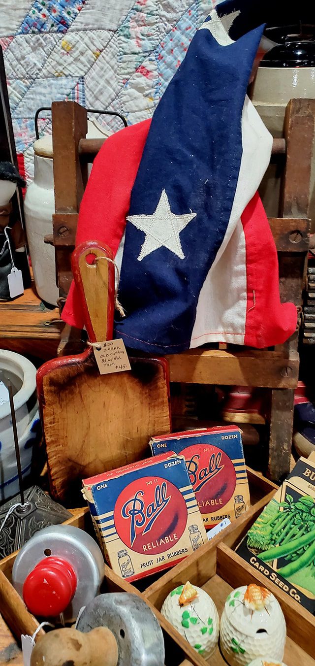 Route 66 Antiques & Marketplace