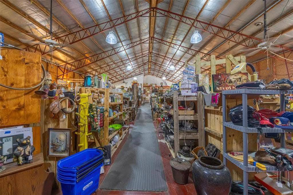 Hootie Hoot Hollow, LLC