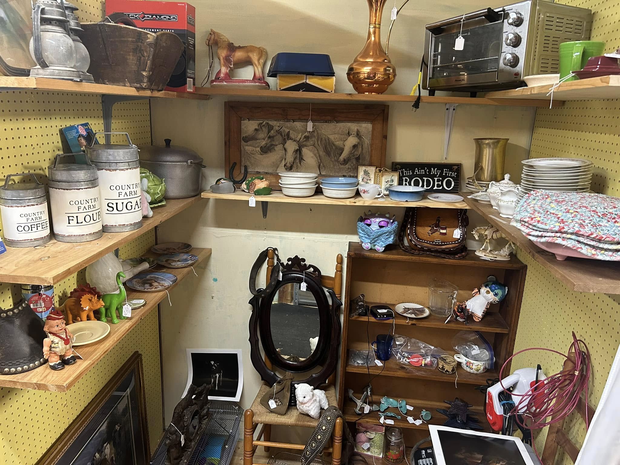 Treasure Barn Flea Market & Antiques