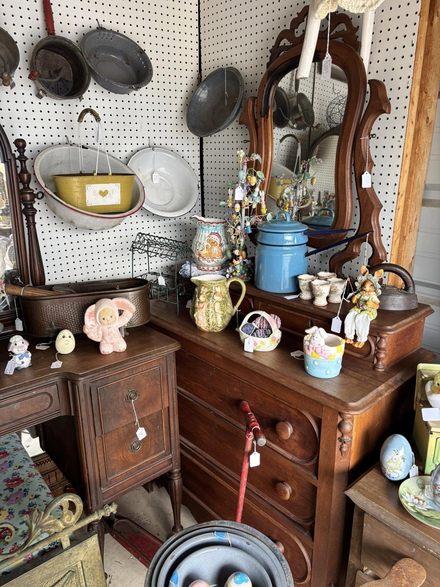 Bear Ridge Antiques