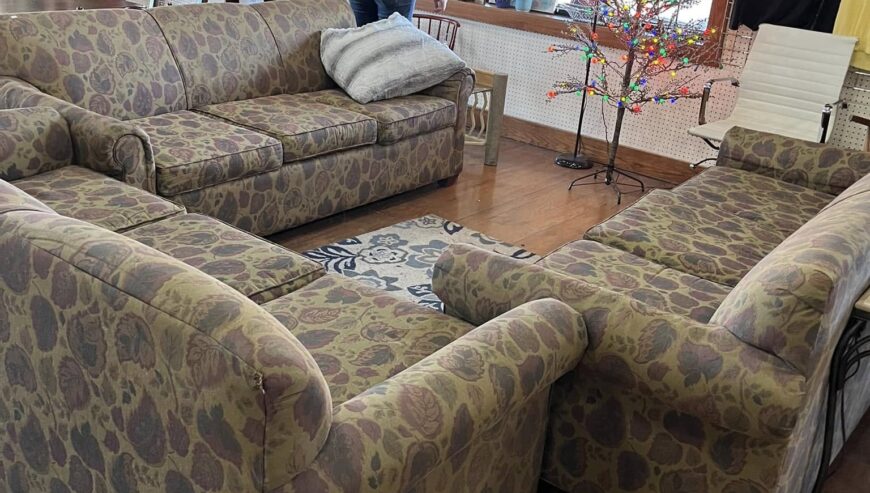Dogwood Animal Shelter Thrift