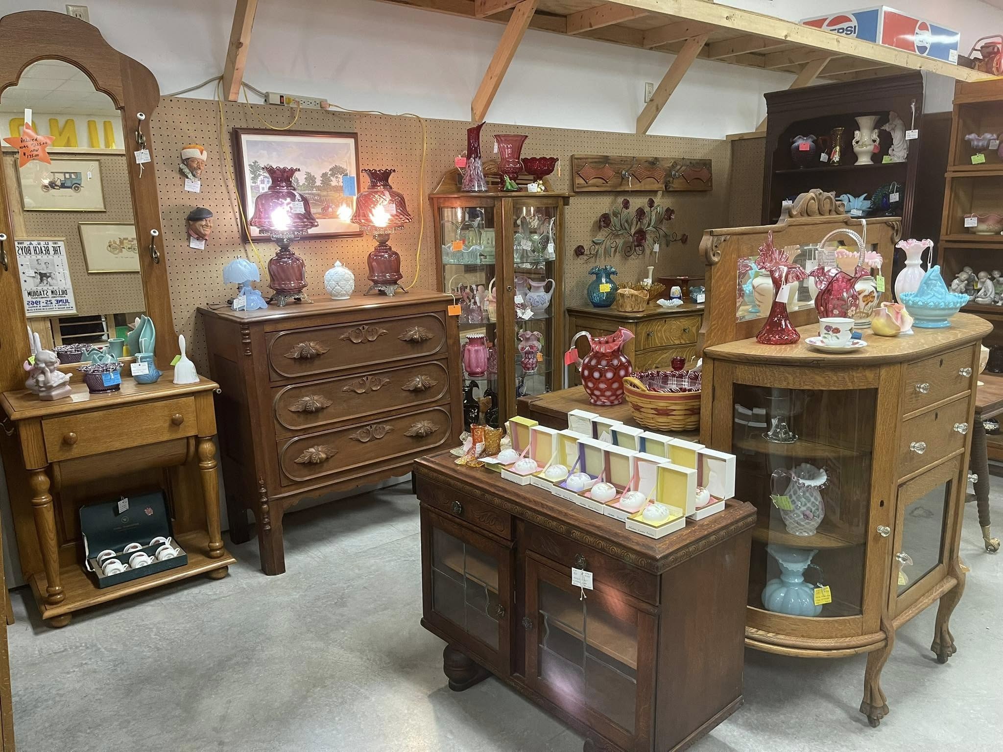 Middle Bridge Antiques