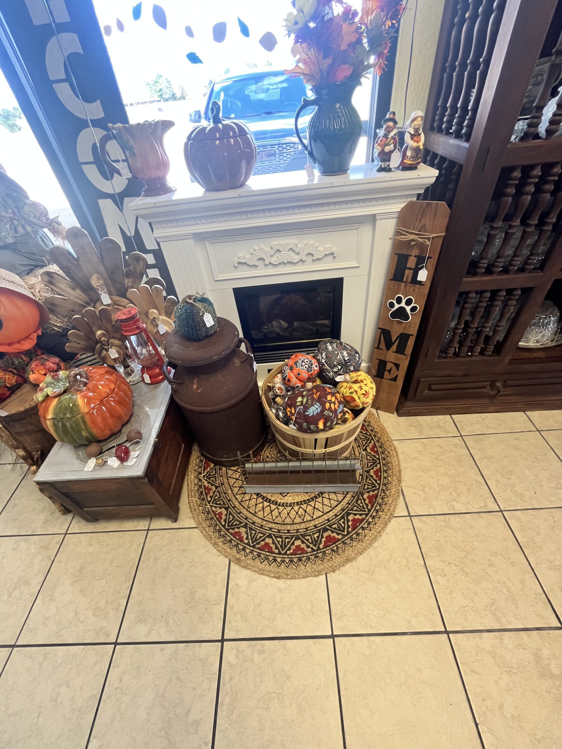 Miss Pearl’s Flea-tique