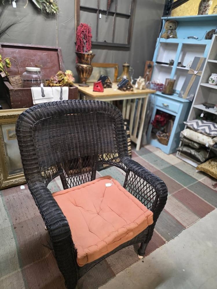 Country Folk Flea Market