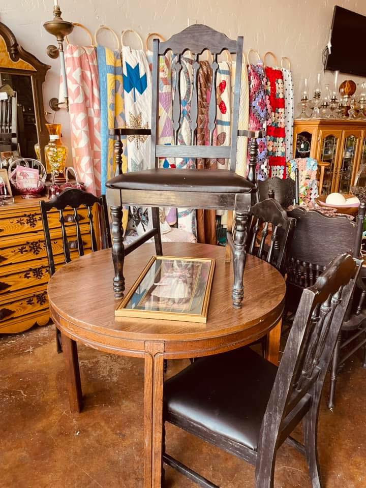 Ma Perkins Antiques & Quilts