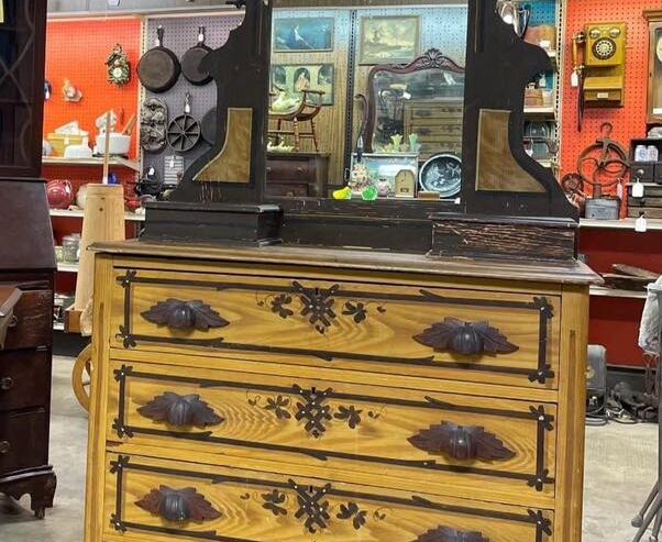 Ma Perkins Antiques & Quilts