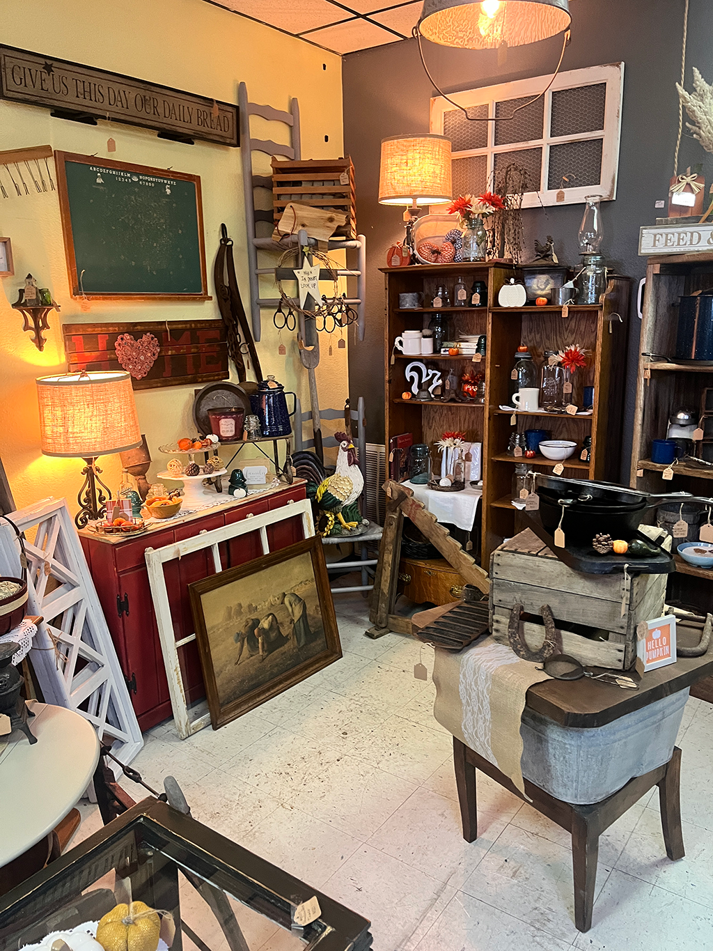 Miss Pearl’s Flea-tique