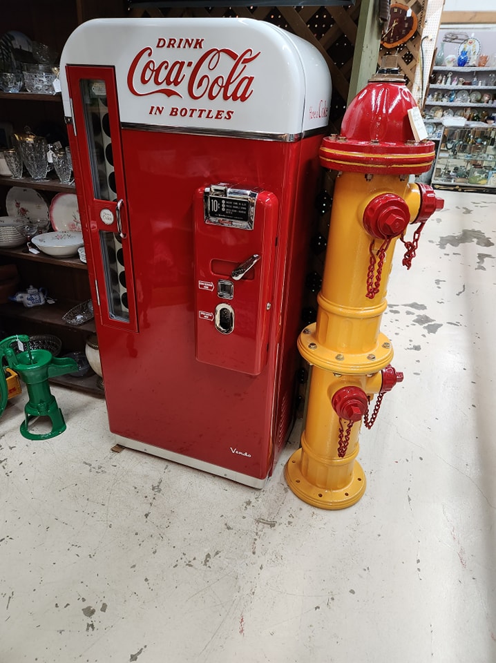 Ozark Antique Mall & Collectibles