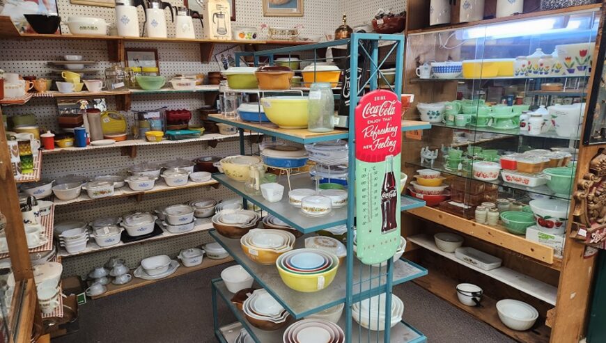 Ozark Antique Mall & Collectibles