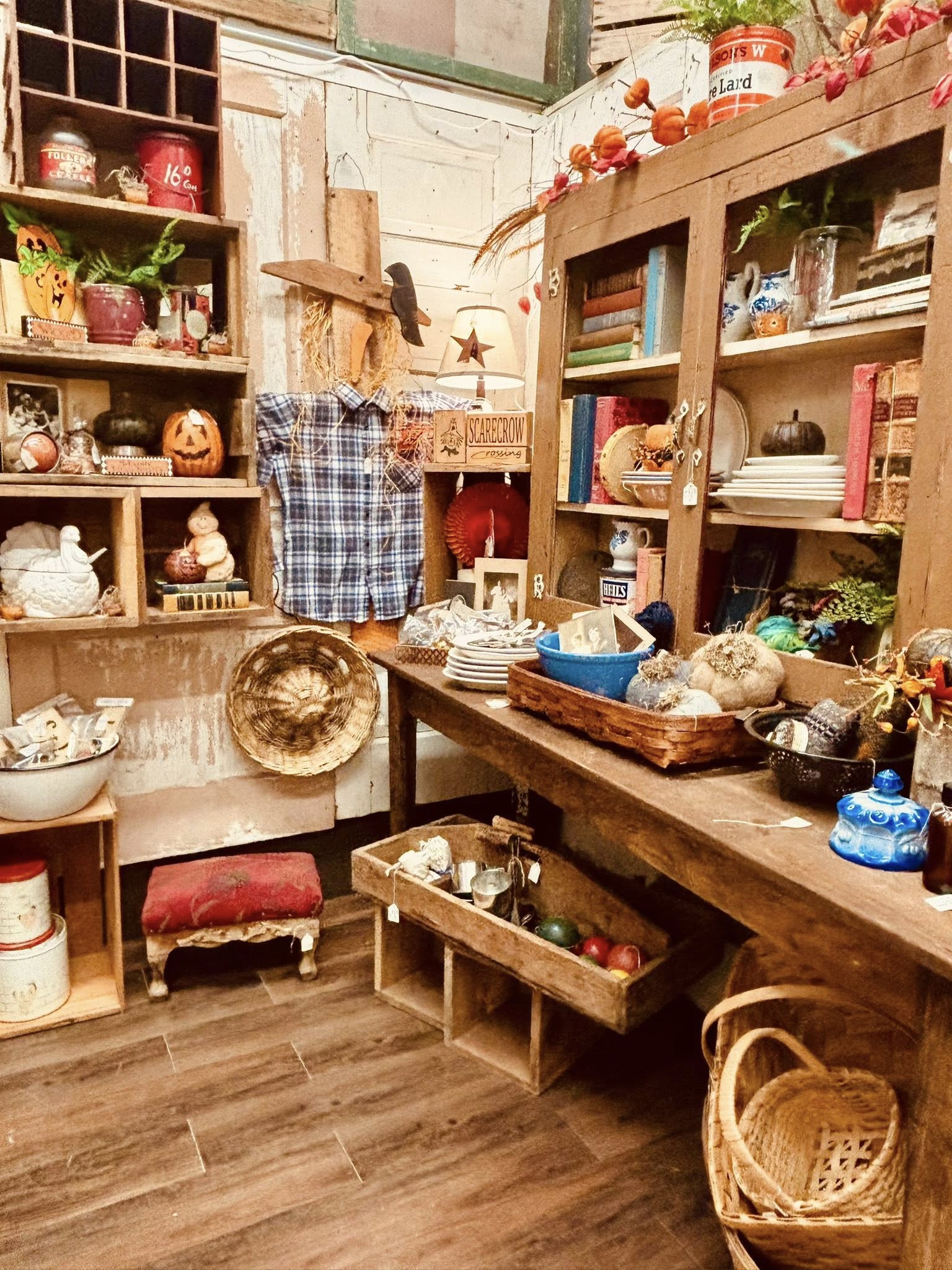 Spring Creek Antiques