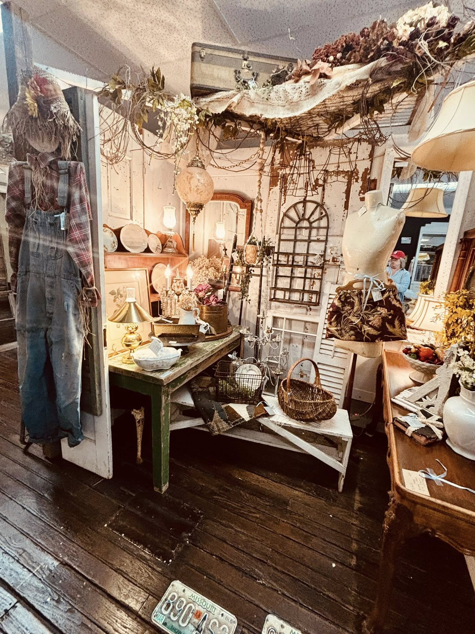 Spring Creek Antiques